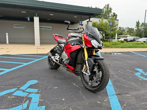 2014 BMW S 1000 R