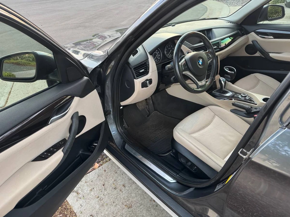 2014 BMW E84 X1 - Image 11 of 15
