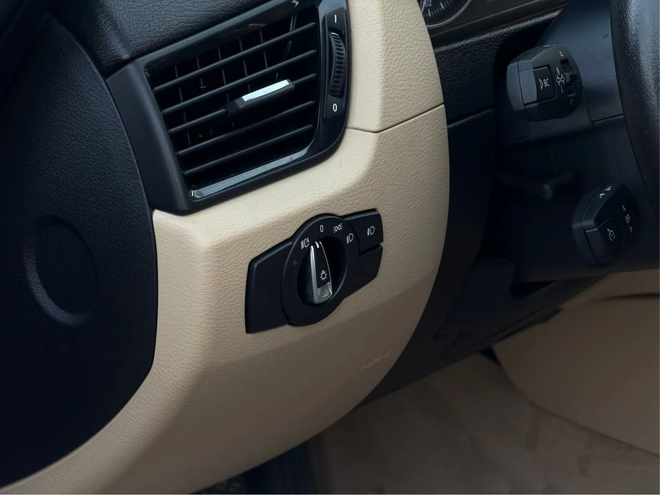 2014 BMW E84 X1 - Image 18 of 20