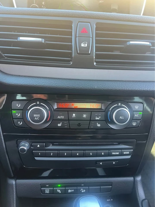 2014 BMW E84 X1 - Image 11 of 20