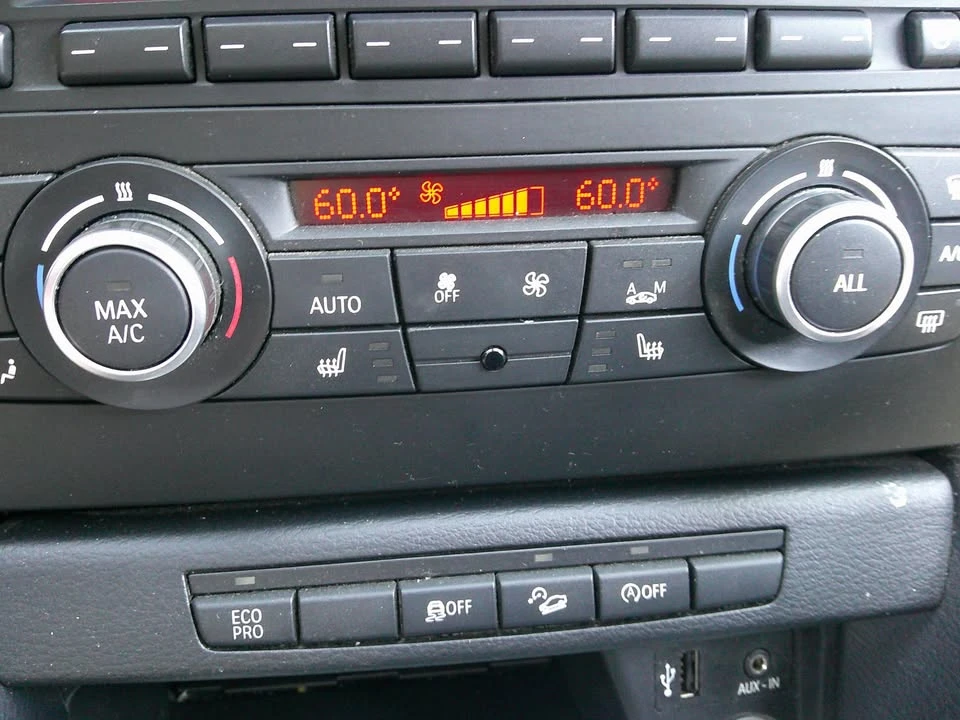 2014 BMW E84 X1 - Image 10 of 10