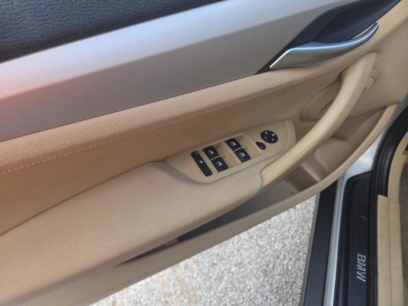 2014 BMW E84 X1 - Image 10 of 17