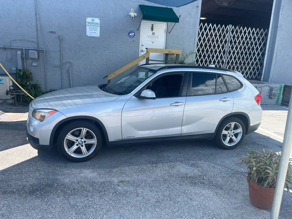 2014 BMW E84 X1 - Image 14 of 24