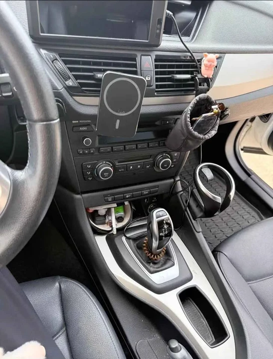 2014 BMW E84 X1 - Image 7 of 10