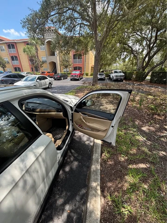 2014 BMW E84 X1 - Image 11 of 20