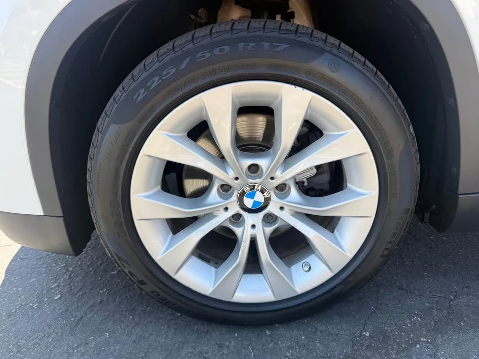 2014 BMW E84 X1 - Image 9 of 16