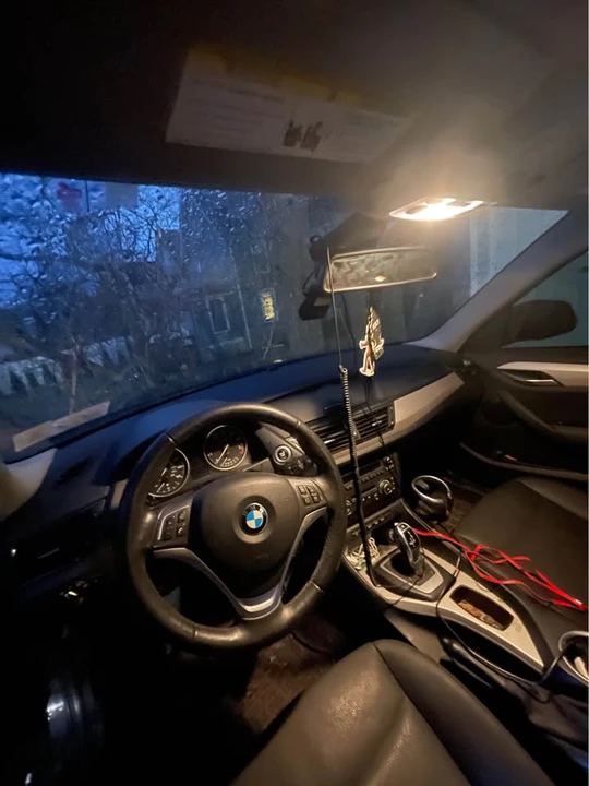 2014 BMW E84 X1 - Image 5 of 9