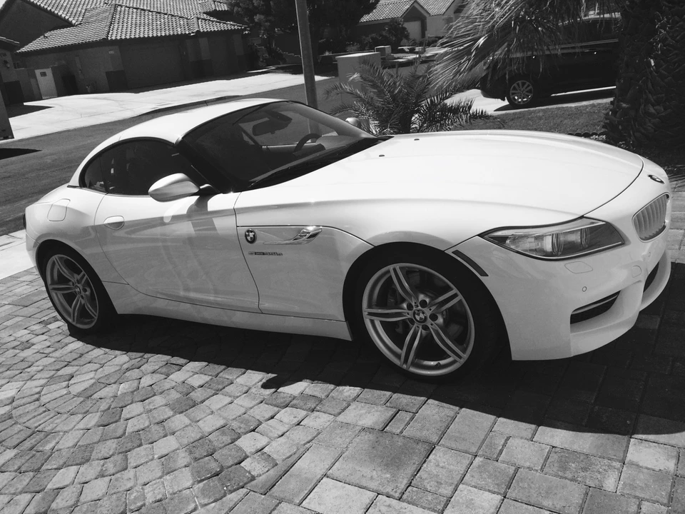 2014 BMW E89 Z4 Roadster - Image 2 of 31