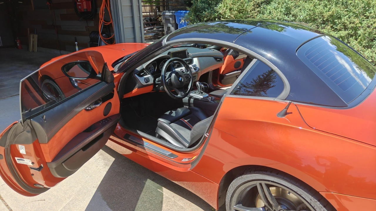 2014 BMW E89 Z4 Roadster - Image 2 of 20