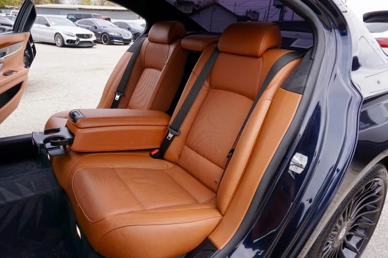 2014 BMW Alpina B7 - Image 7 of 12