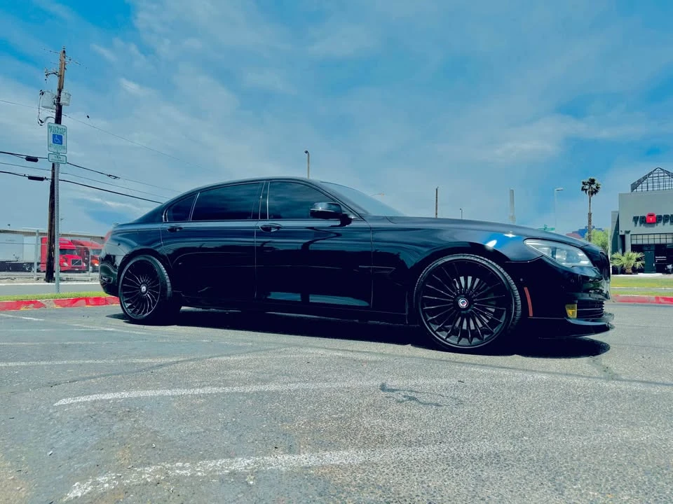 2014 BMW Alpina B7 - Image 3 of 12