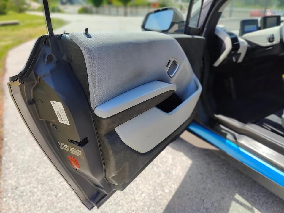 2014 BMW i3 - Image 5 of 14
