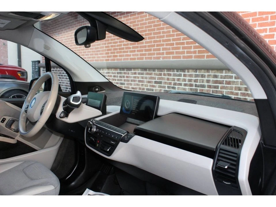 2014 BMW i3 - Image 14 of 20