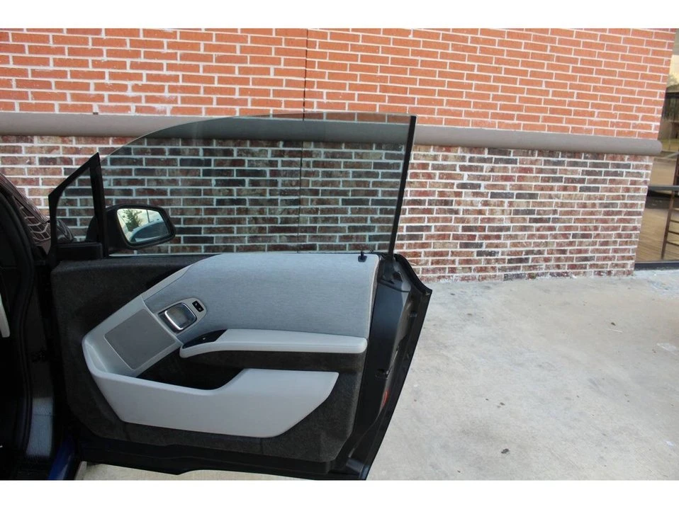 2014 BMW i3 - Image 10 of 20
