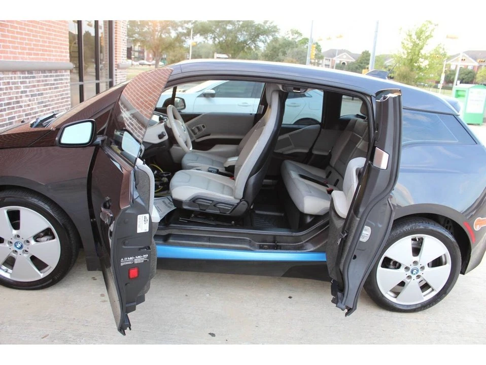2014 BMW i3 - Image 11 of 20