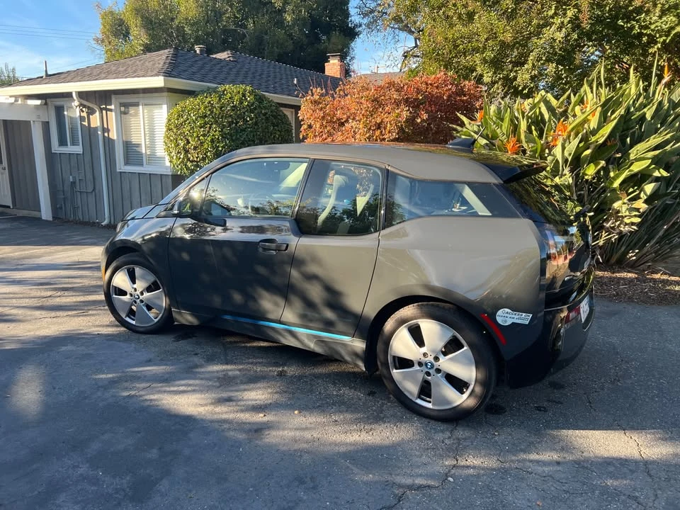 2014 BMW i3 - Image 2 of 8