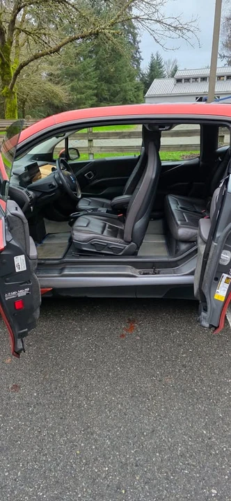 2014 BMW i3 - Image 8 of 15