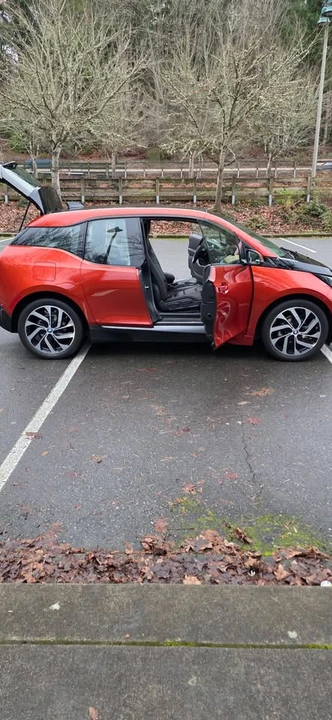 2014 BMW i3 - Image 11 of 15
