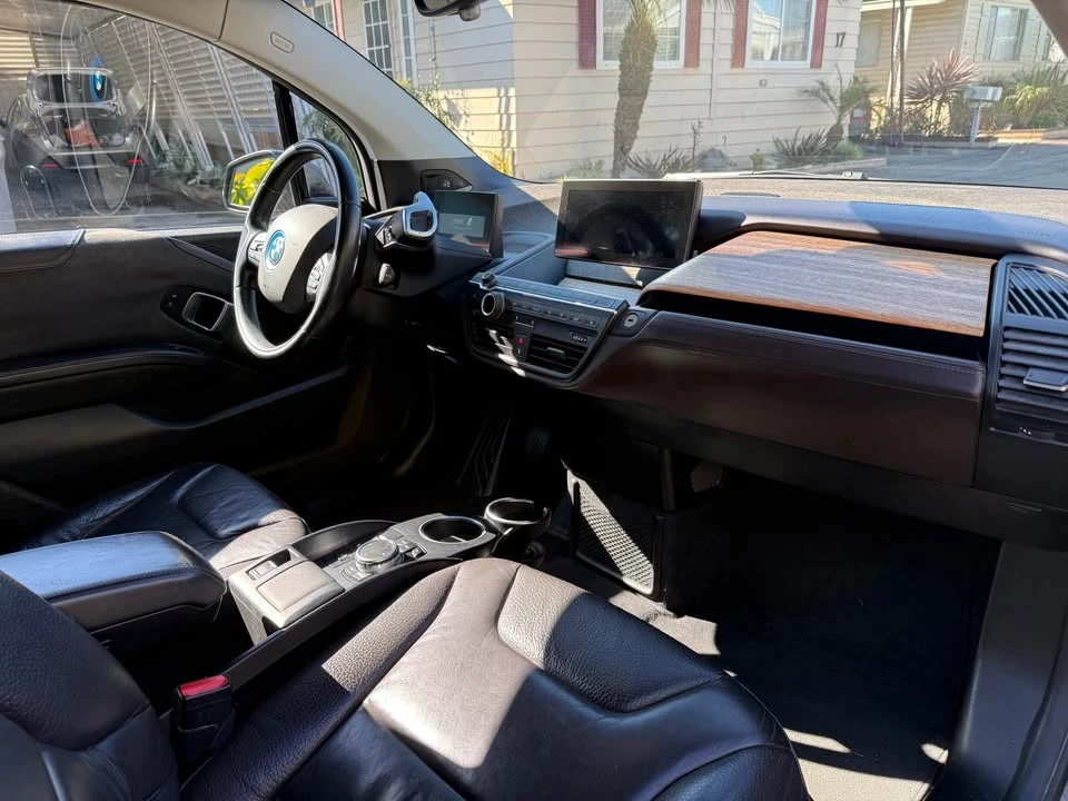 2014 BMW i3 - Image 8 of 17