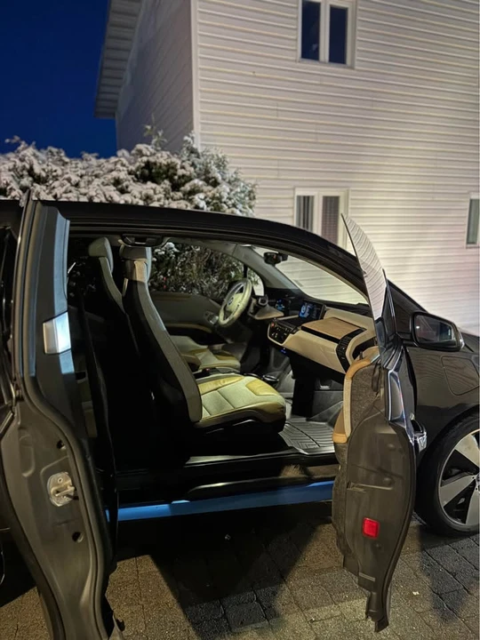 2014 BMW i3 - Image 4 of 11
