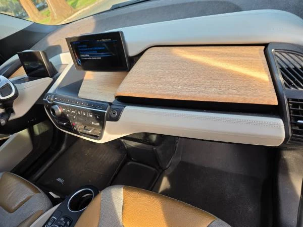 2014 BMW i3 - Image 2 of 19
