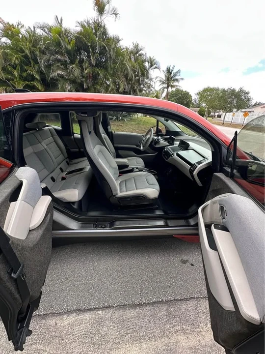 2014 BMW i3 - Image 8 of 11