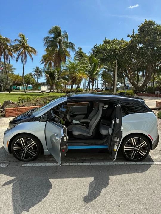2014 BMW i3 - Image 2 of 20