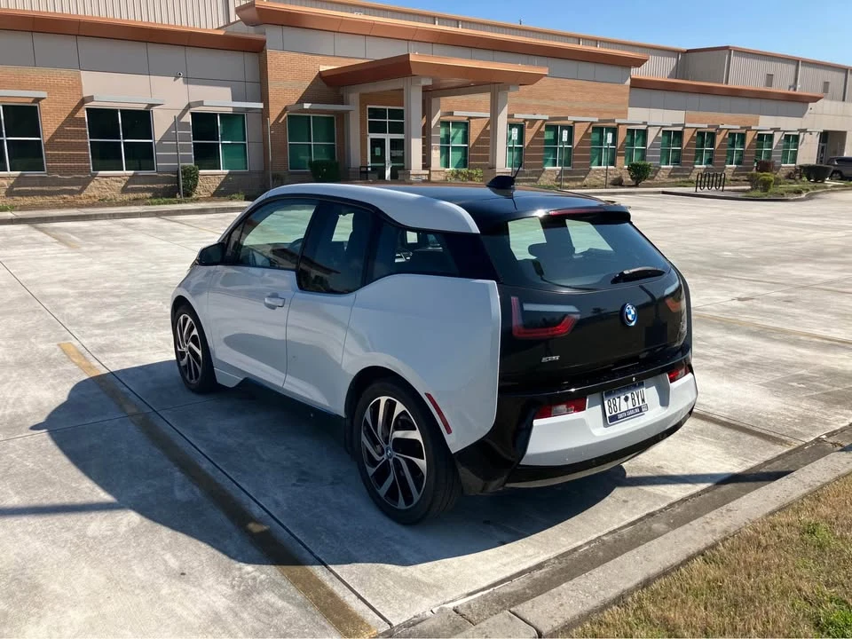 2014 BMW i3 - Image 3 of 8