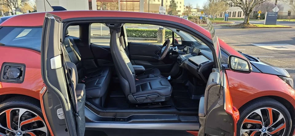 2014 BMW i3 - Image 8 of 14