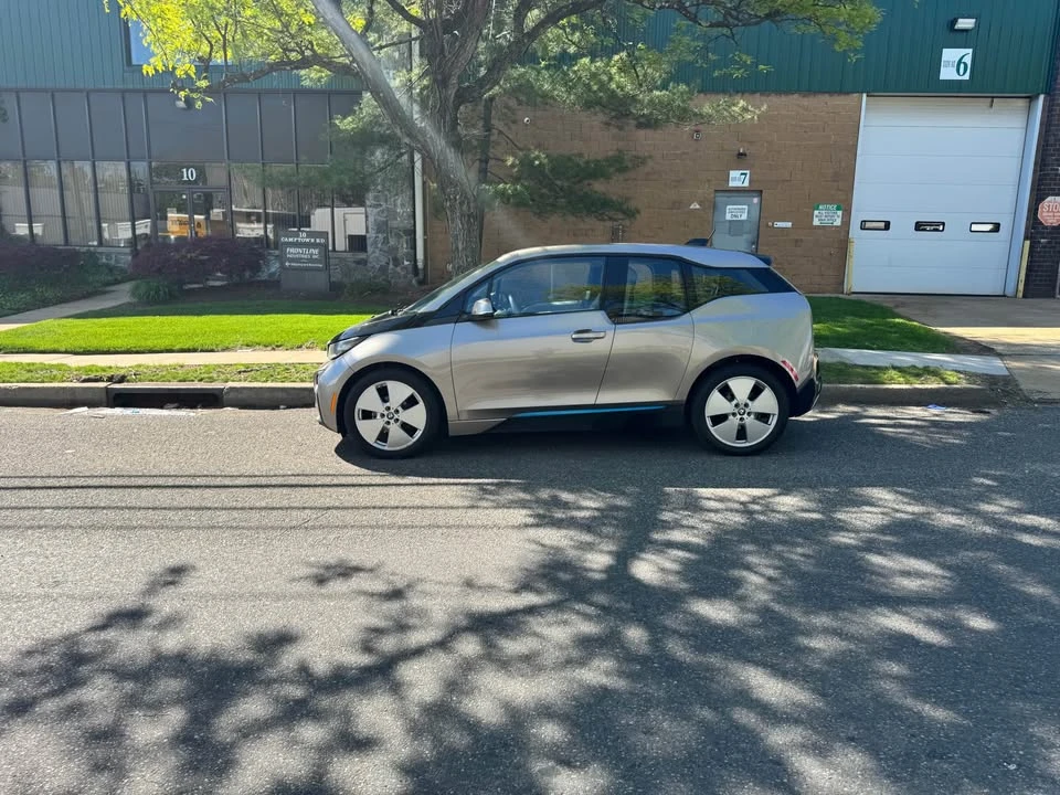2014 BMW i3 - Image 2 of 11