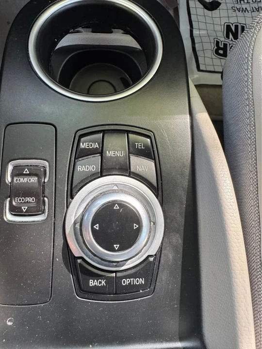 2014 BMW i3 - Image 9 of 11