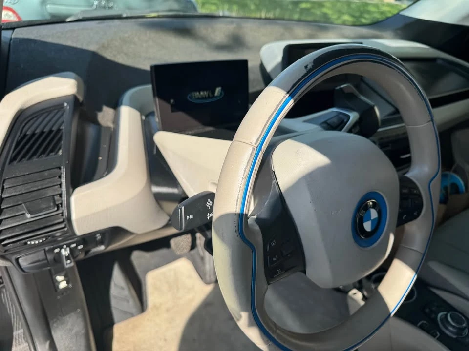 2014 BMW i3 - Image 10 of 11