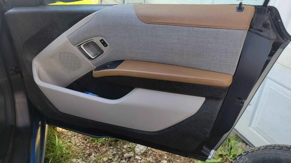 2014 BMW i3 - Image 9 of 13