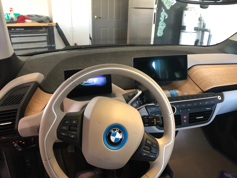 2014 BMW i3 - Image 9 of 19