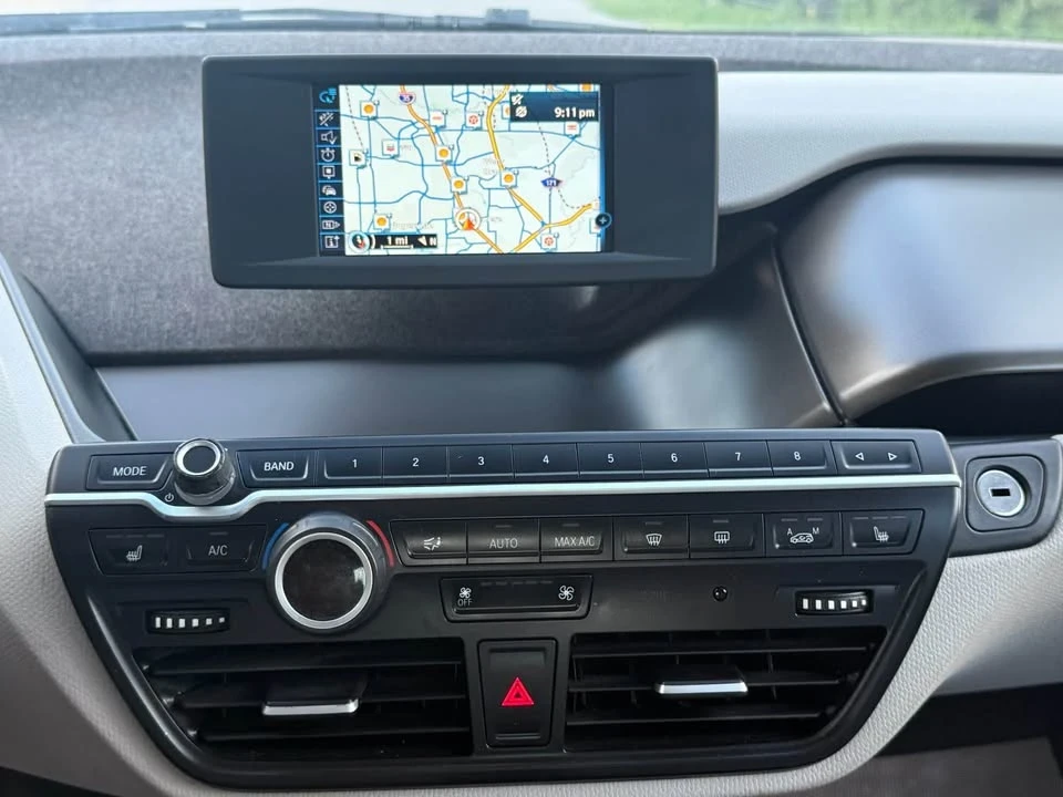 2014 BMW i3 - Image 10 of 20