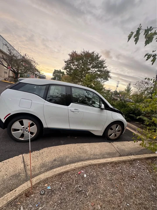 2014 BMW i3 - Image 7 of 11