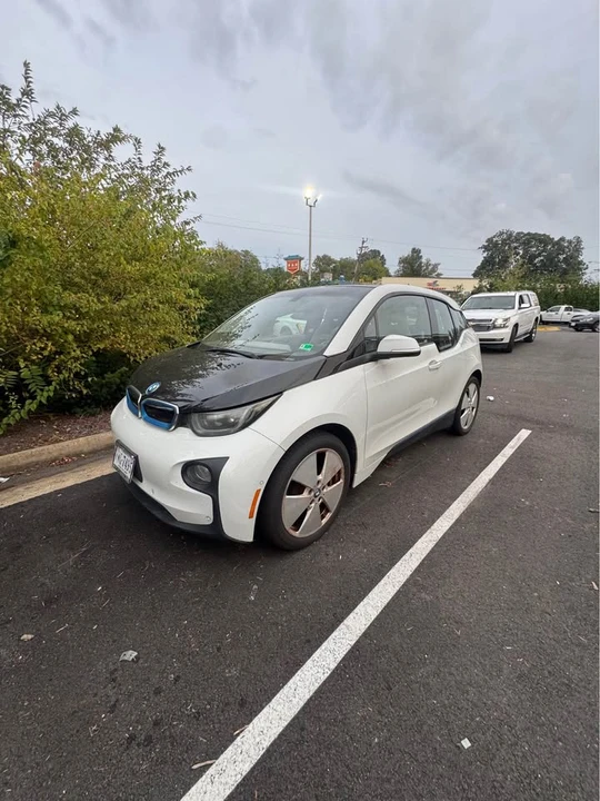 2014 BMW i3 - Image 2 of 11