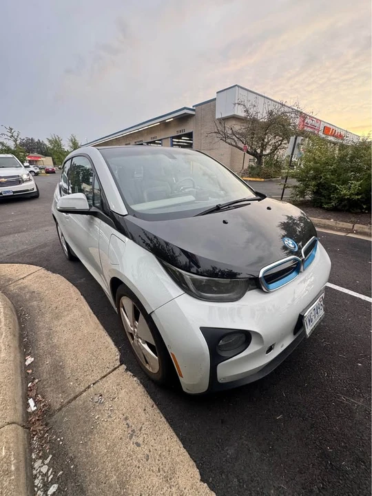 2014 BMW i3 - Image 8 of 11