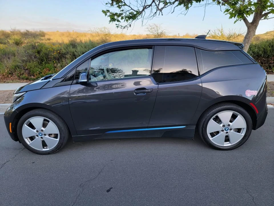 2014 BMW i3 - Image 11 of 18