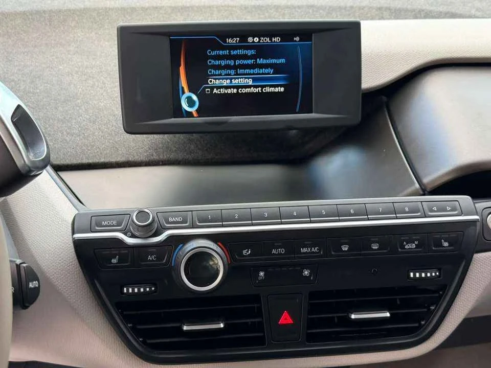 2014 BMW i3 - Image 10 of 13