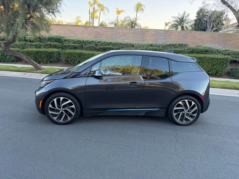 2014 BMW i3 - Image 2 of 12