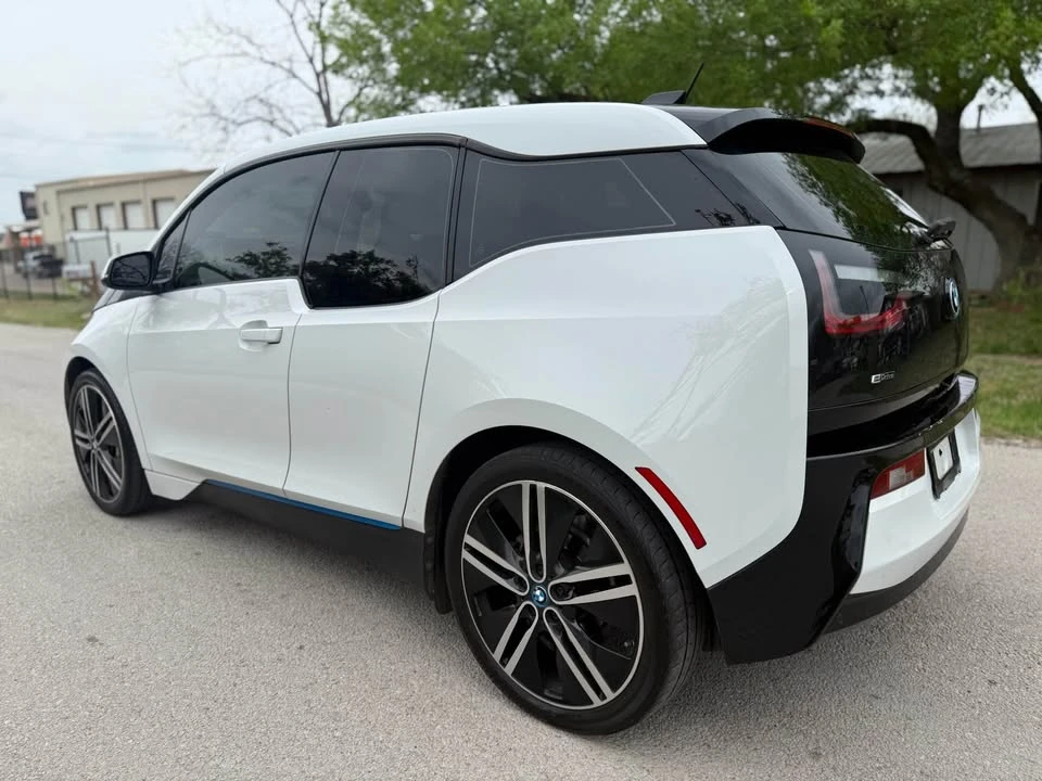 2014 BMW i3 - Image 11 of 15