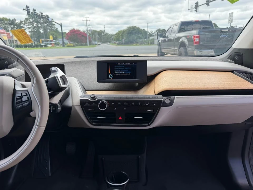 2014 BMW i3 - Image 14 of 19