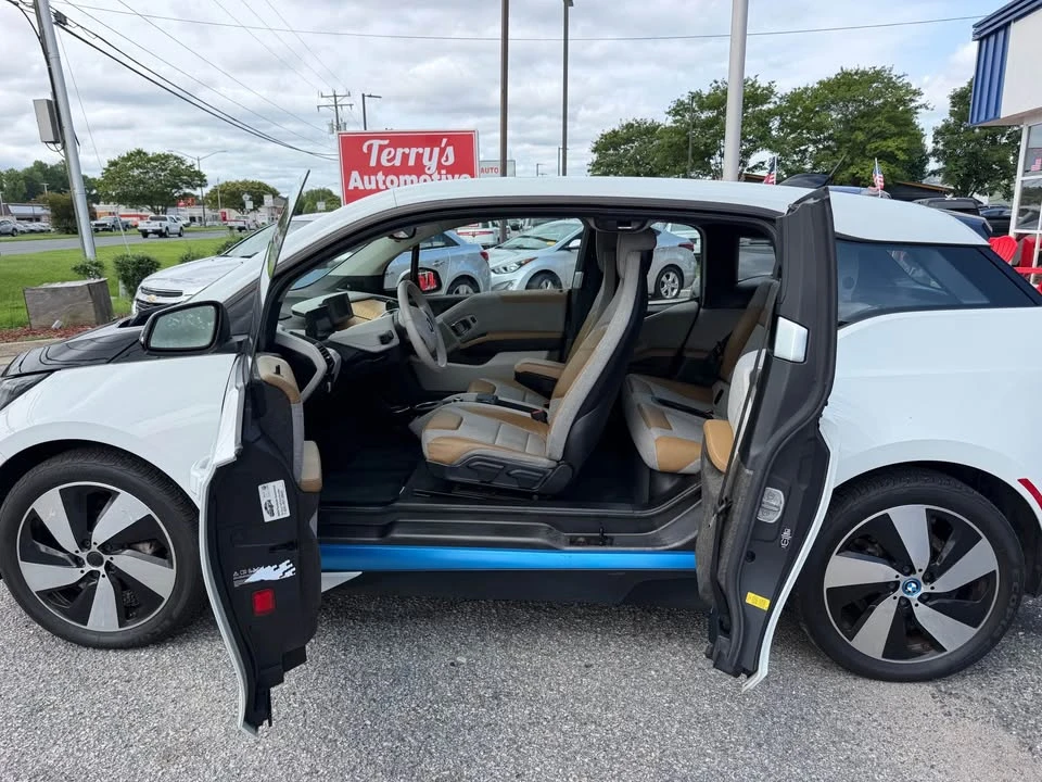 2014 BMW i3 - Image 7 of 19