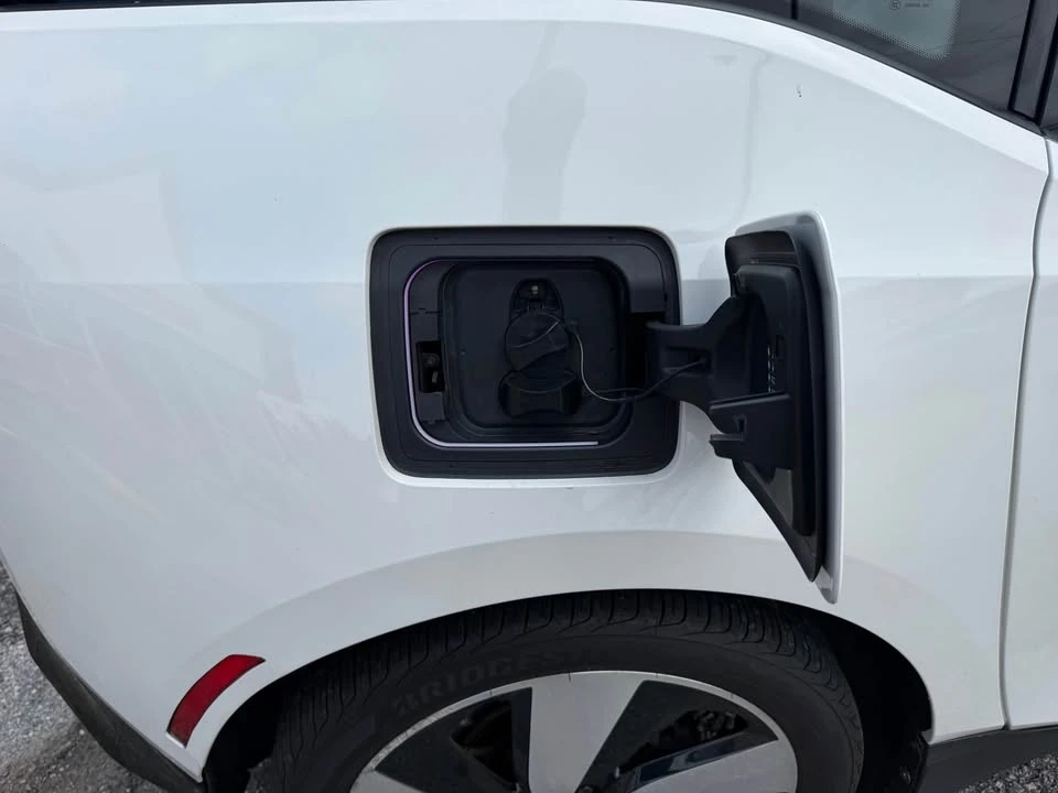2014 BMW i3 - Image 17 of 19
