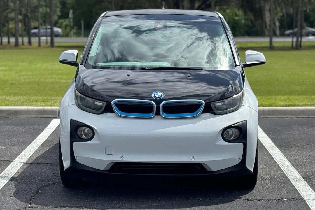 2014 BMW i3 - Image 2 of 31