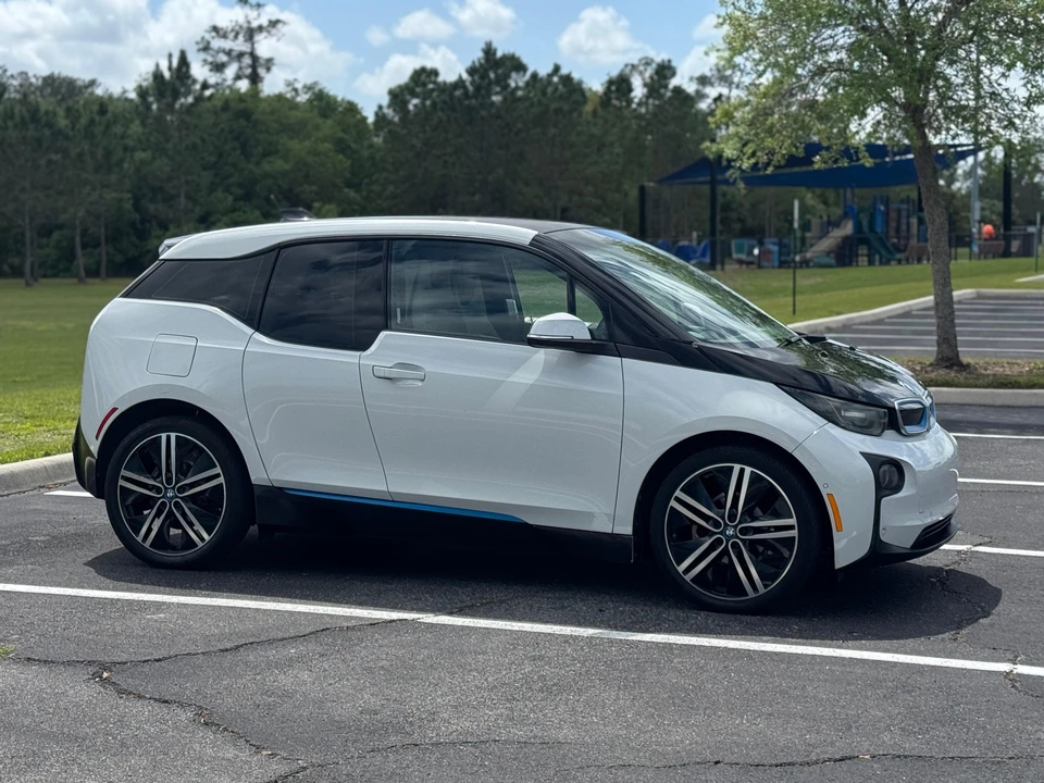 2014 BMW i3 - Image 18 of 31