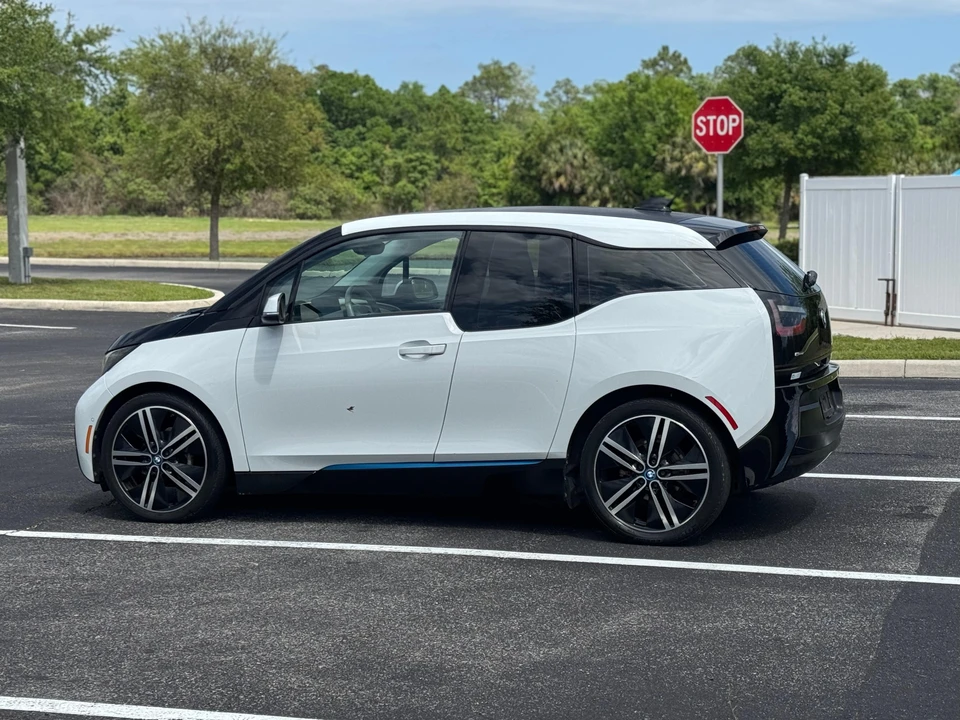 2014 BMW i3 - Image 12 of 31