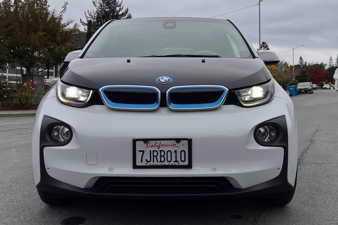 2014 BMW i3 - Image 2 of 31