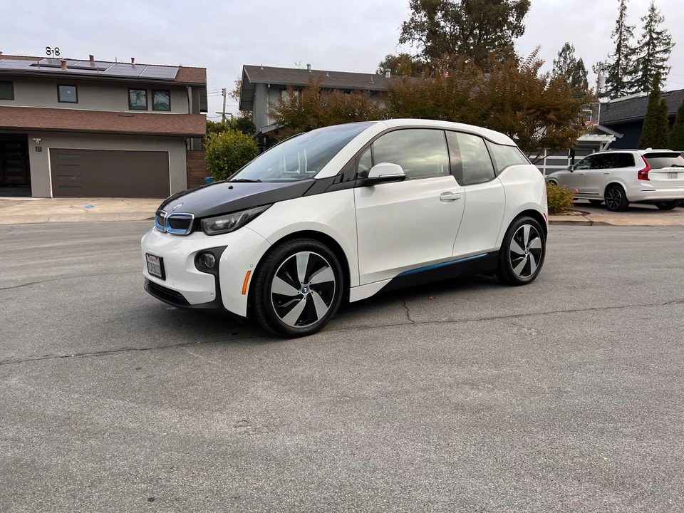 2014 BMW i3 - Image 10 of 31